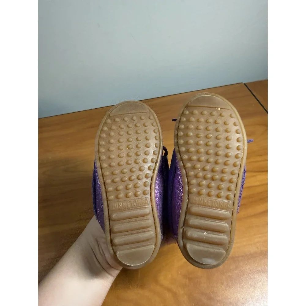 Toddler Girls SZ 7 Minnetonka Purple Glitter Sparkly Suede Leather Moccasins